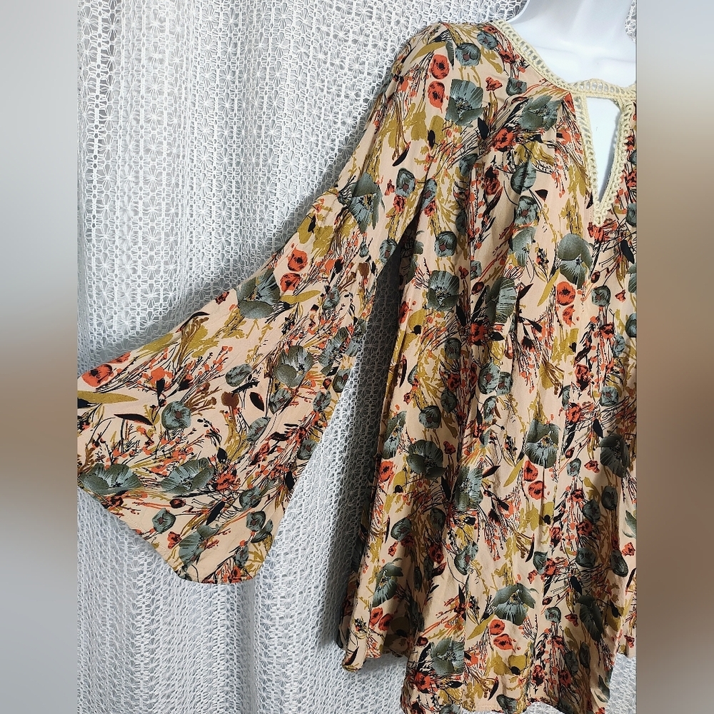 Umgee Multicolor Patterned Garment - image 3